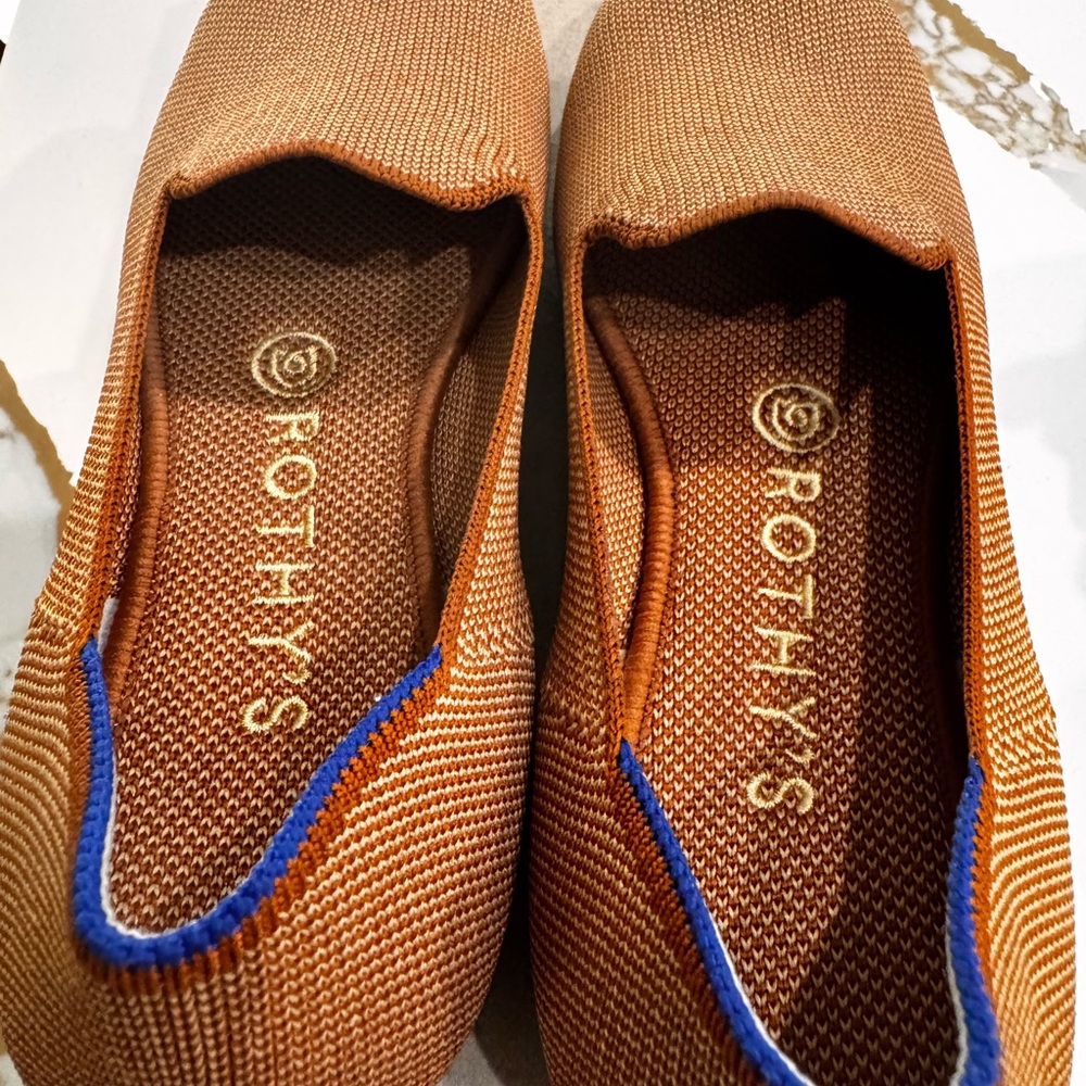 Rothys Fawn Color loafers